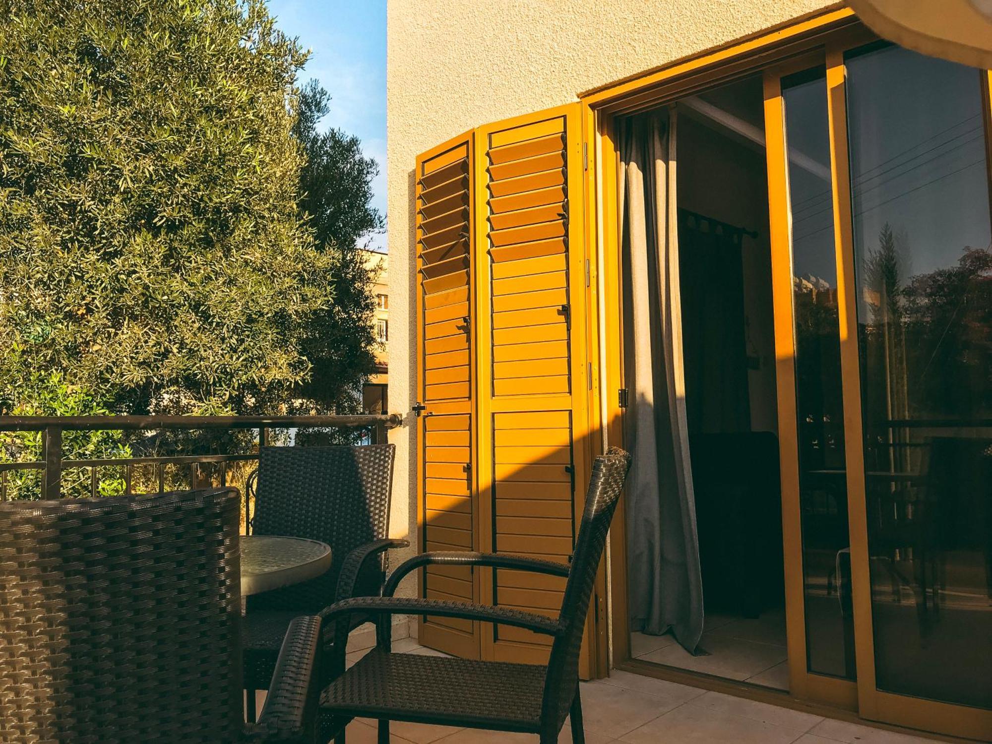 Charalambous Apartment Paphos Zimmer foto